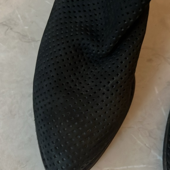 Dolce Vita perforated bootie - Picture 3 of 6